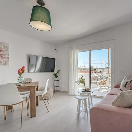 1bdr Seaview In Апартаменты Адехе