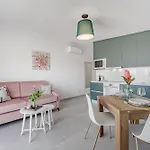 Апартаменты 1bdr Seaview In